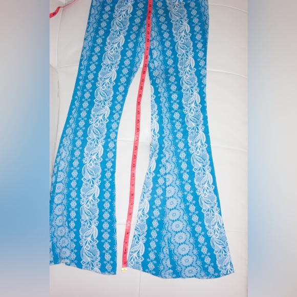 Better Be | Two Piece Outfit | Light Blue & White w designs | Small - Picture 4 of 14
